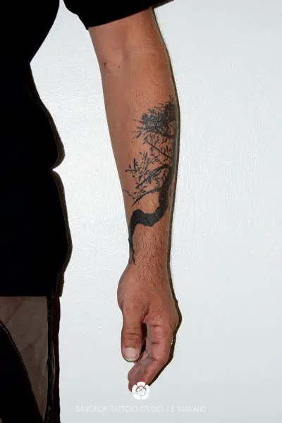 black-ink-tattoo-bonsai-tree