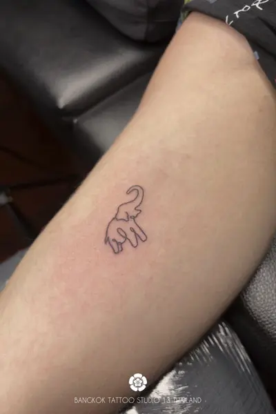 minimalist-fine-line-tattoo-elephant