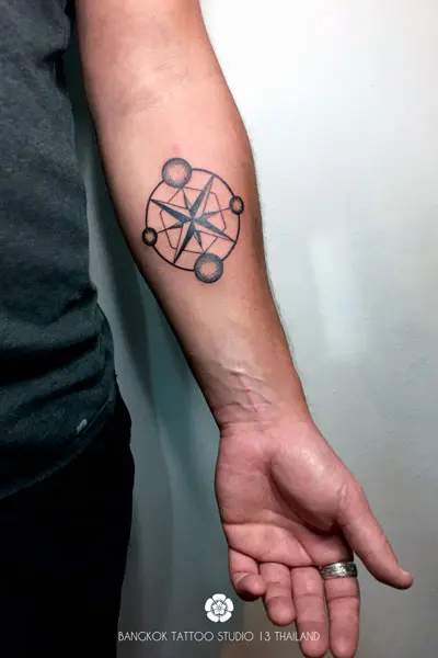 geometric-dotwork-tattoo-compass
