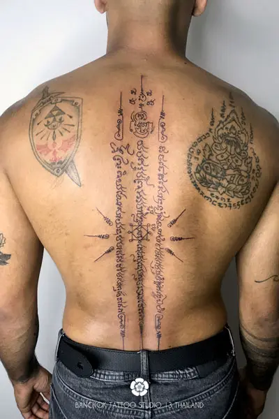 thai-tattoo-sak-yant-3-rows-men-full-back