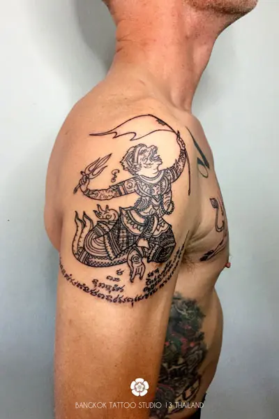 thailand-tattoo-sak-yant-hanuman-upper-arm-man