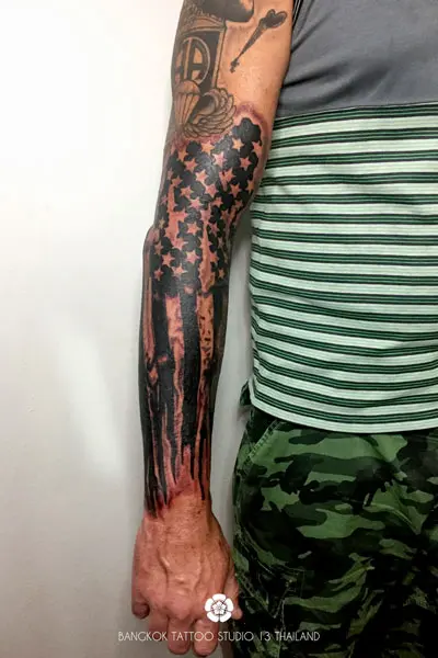 blackwork-tattoo-usa-flag