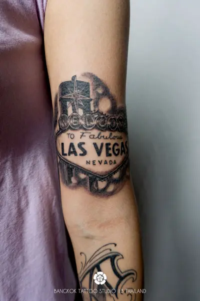 blackwork-tattoo-welcome-to-las-vegas