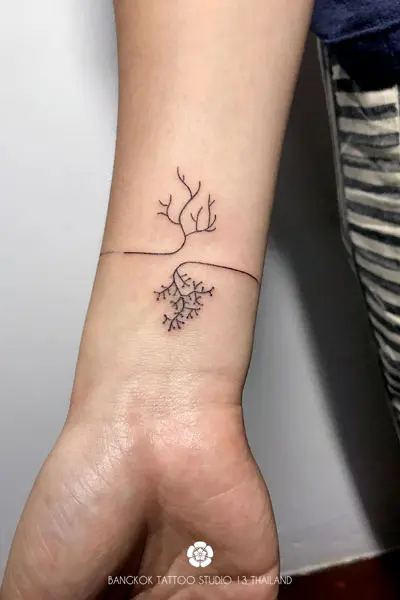 minimalist-tattoo-fine-line-tree-life