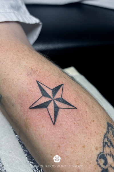 old-school-star-tattoo-bangkok