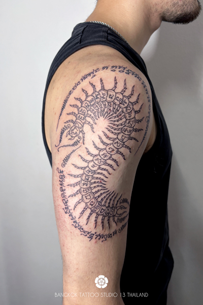 sak-yant-centipede-tattoo-thailand