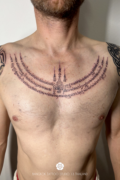 sak-yant-necklace-tattoo-bangkok
