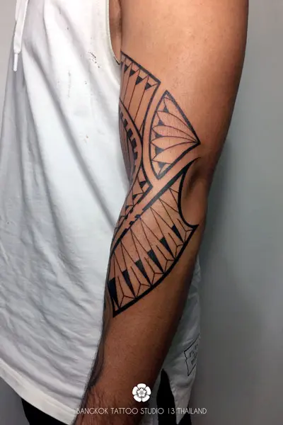 -tribal-samoan-tattoo-traditional-design