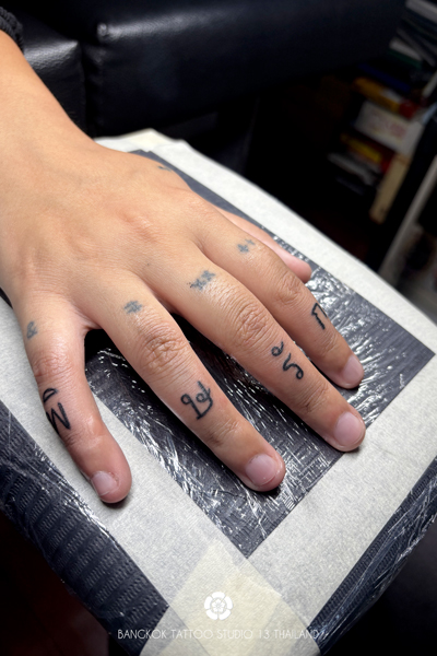calligraphy-word-thai-tattoo-bangkok