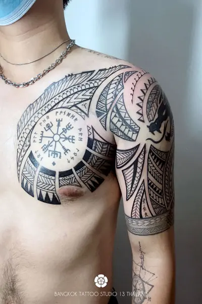 tribal-polynesian-tattoo-chest-and-shoulder