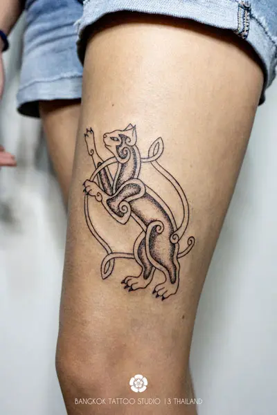 viking-tattoo-dotwork-cat-nordic